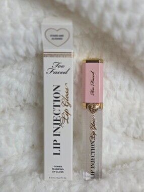 New Too Faced Lip Injection Power Plumping Multi-Dimensional-Stars Are Aligned